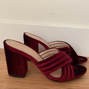 Velvet block heel pumps